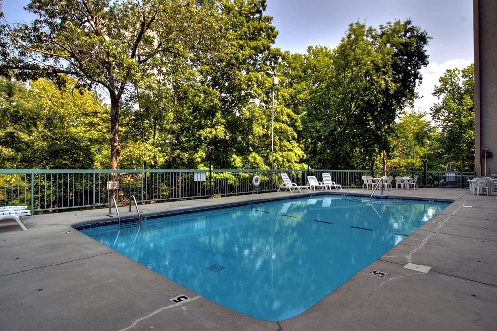 River Place Condos #610 3Bd ピジョンフォージ 設備 写真